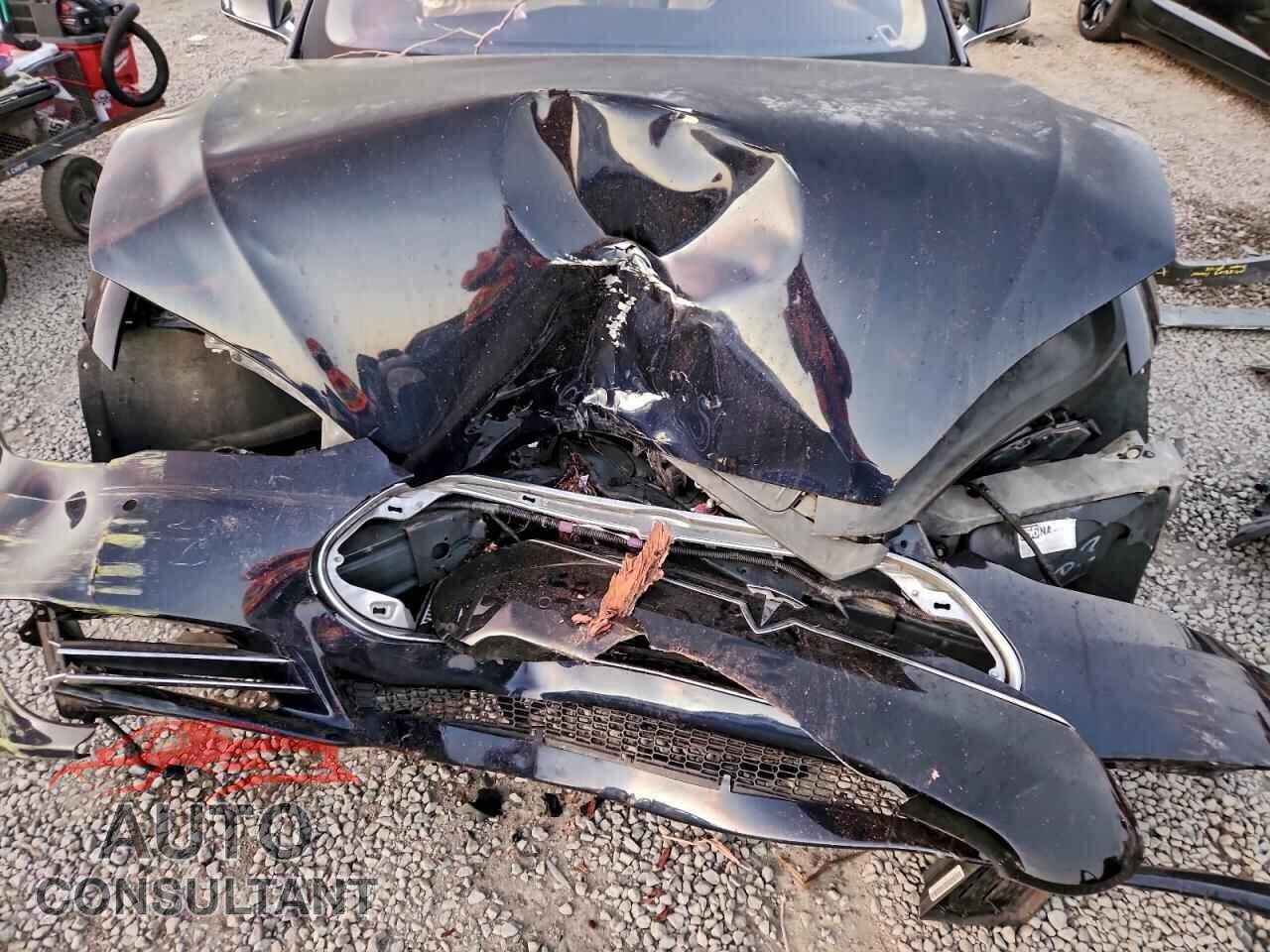 TESLA MODEL S 2013 - 5YJSA1CN8DFP26487