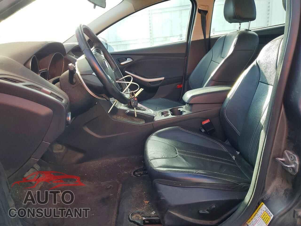 FORD FOCUS 2014 - 1FADP3F25EL382609