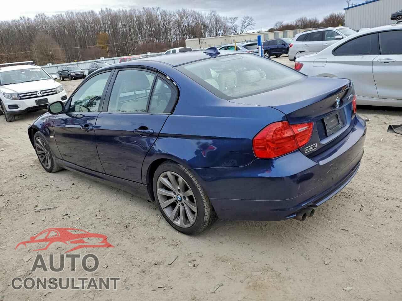 BMW 3 SERIES 2011 - WBAPH7C52BE850013