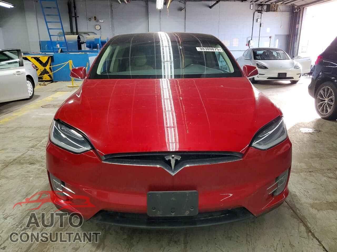 TESLA MODEL X 2018 - 5YJXCDE25JF143682