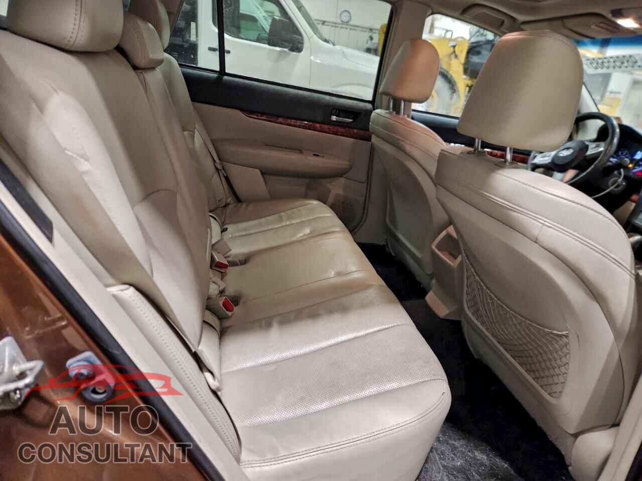 SUBARU OUTBACK 2011 - 4S4BREKC7B2430551