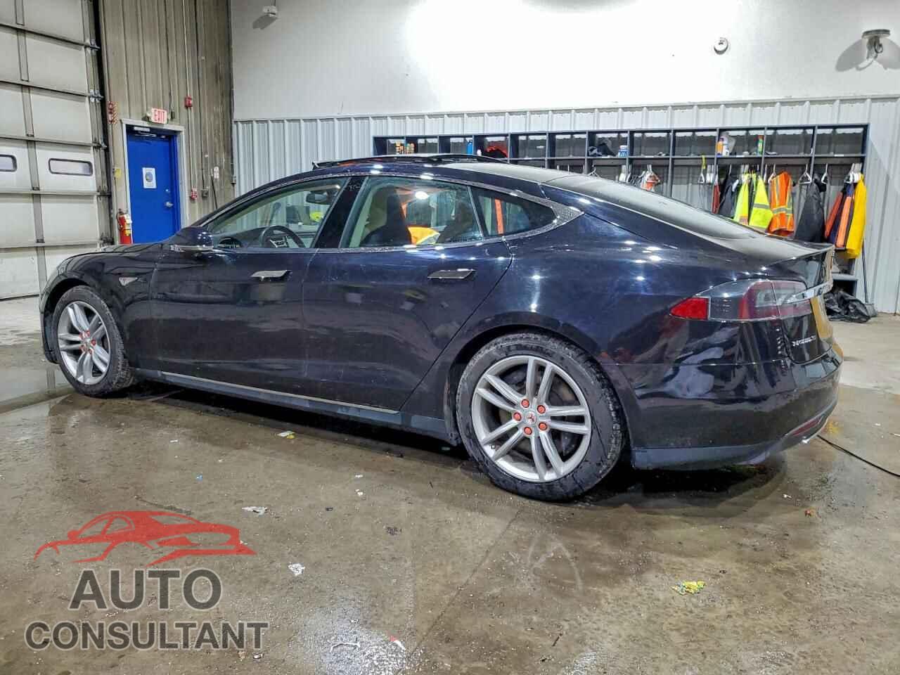TESLA MODEL S 2015 - 5YJSA1H29FF091149