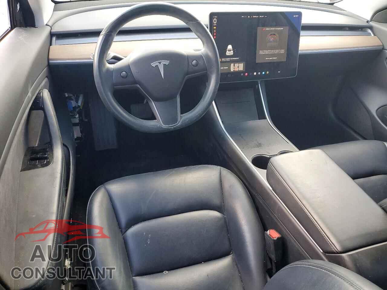 TESLA MODEL 3 2019 - 5YJ3E1EA3KF311710