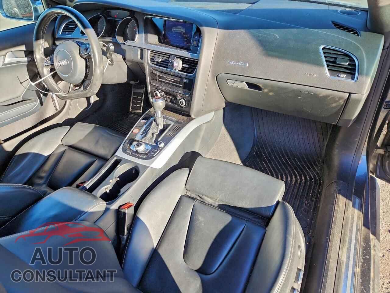 AUDI S5/RS5 2015 - WAUCGAFR3FA002877