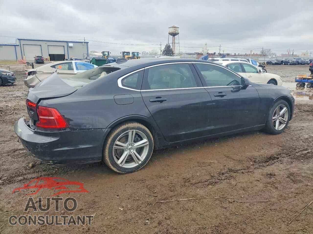 VOLVO S90 2018 - LVY982MK8JP015998