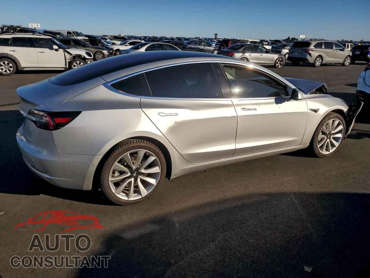 TESLA MODEL 3 2018 - 5YJ3E1EA0JF046582