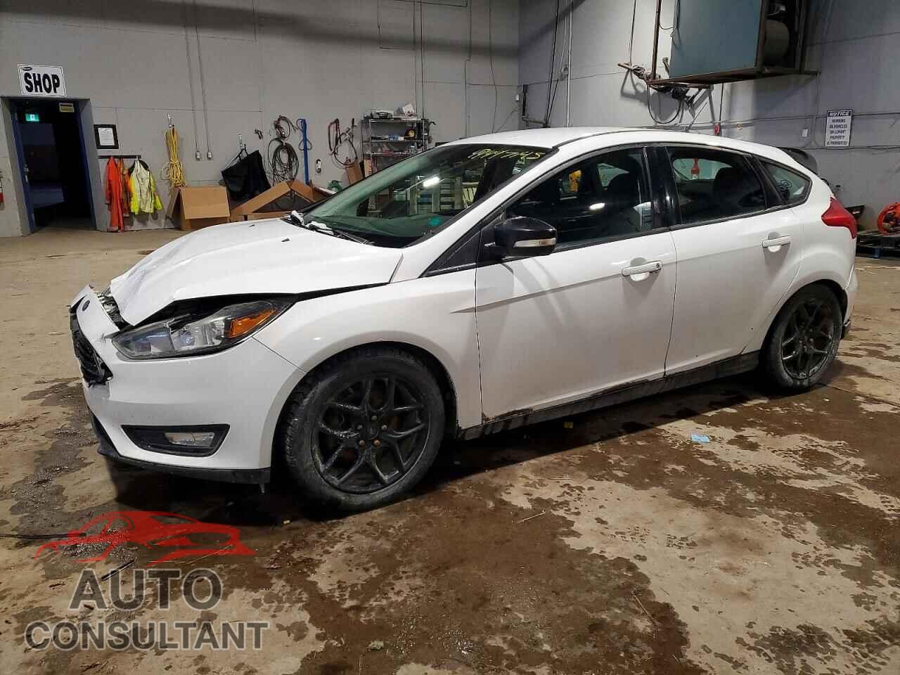FORD FOCUS 2016 - 1FADP3K23GL366479