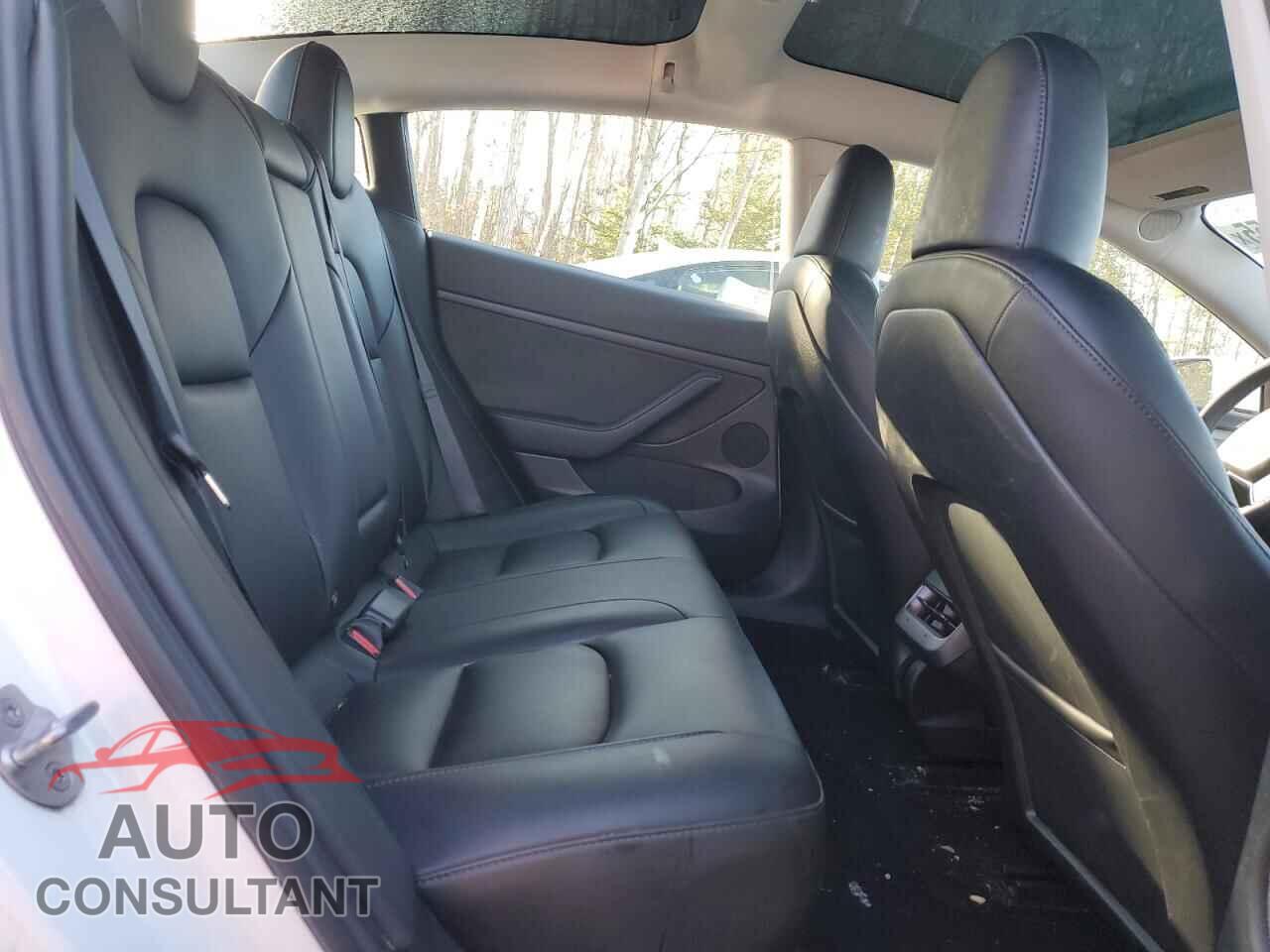 TESLA MODEL 3 2023 - LRW3E1FA6PC843047