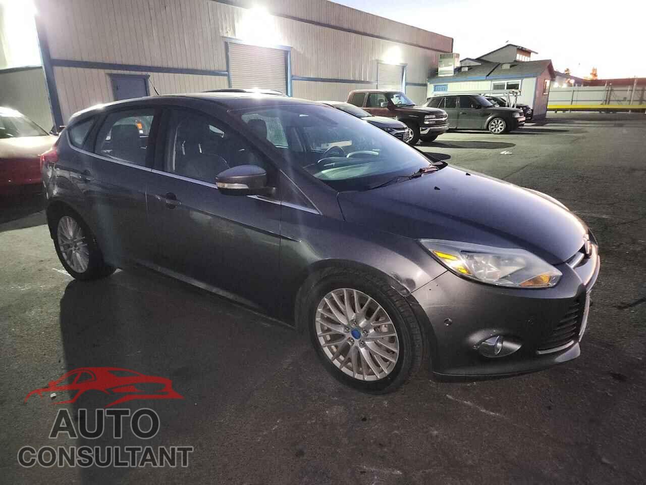 FORD FOCUS 2012 - 1FAHP3M28CL181143