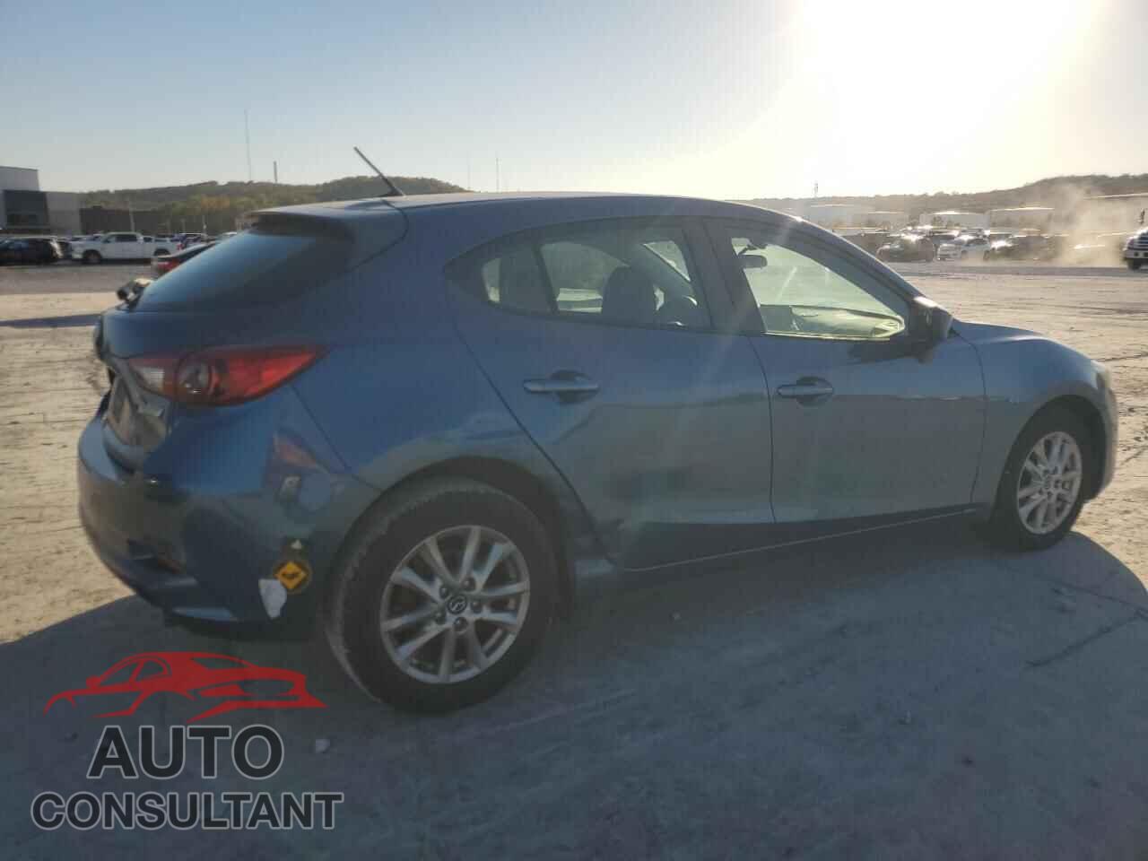 MAZDA 3 2017 - 3MZBN1K78HM127675