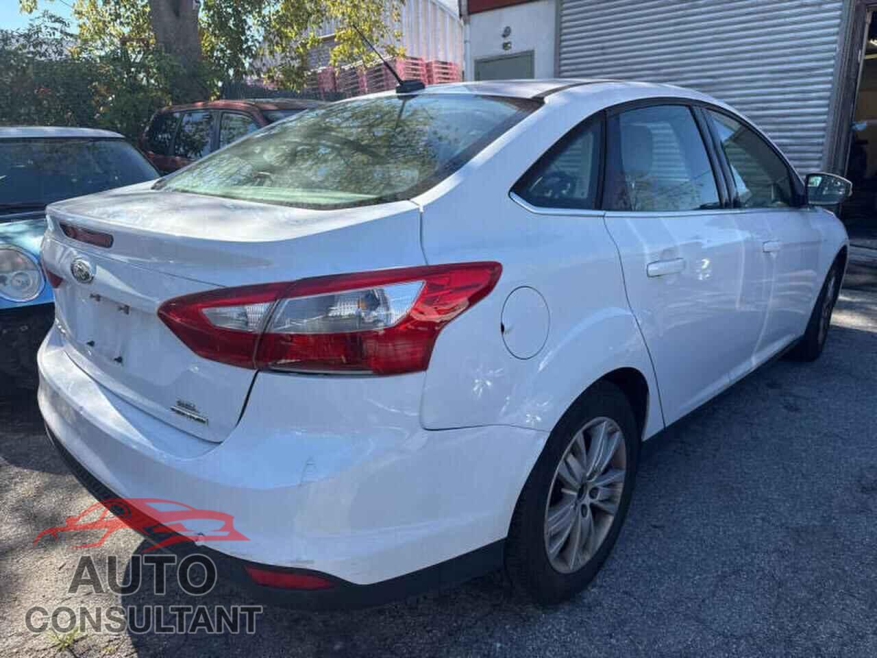 FORD FOCUS 2012 - 1FAHP3H25CL375378