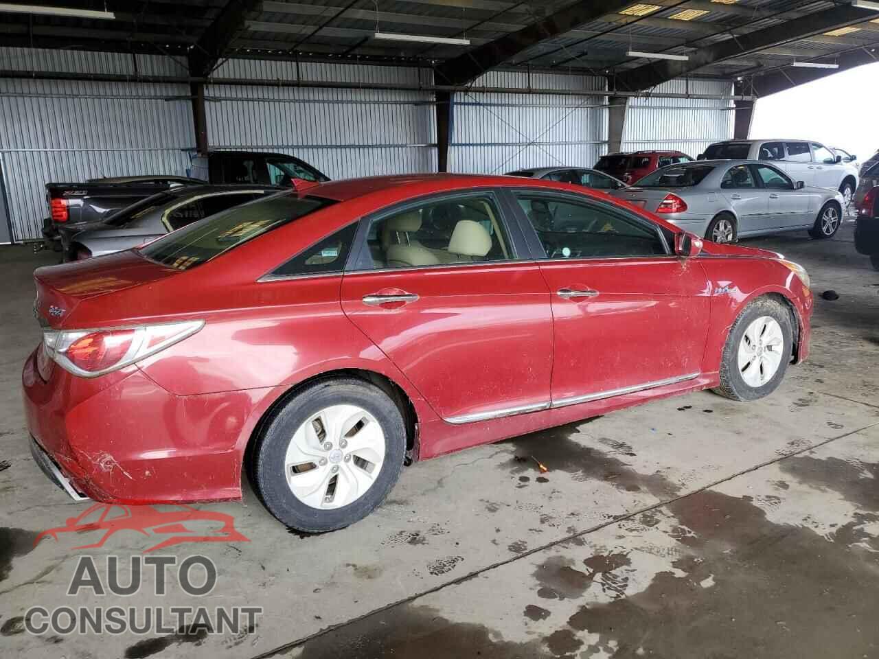 HYUNDAI SONATA 2013 - KMHEC4A41DA069104