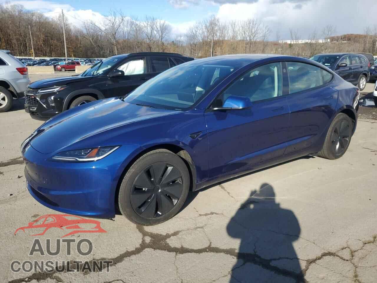 TESLA MODEL 3 2024 - 5YJ3E1EA3RF757964