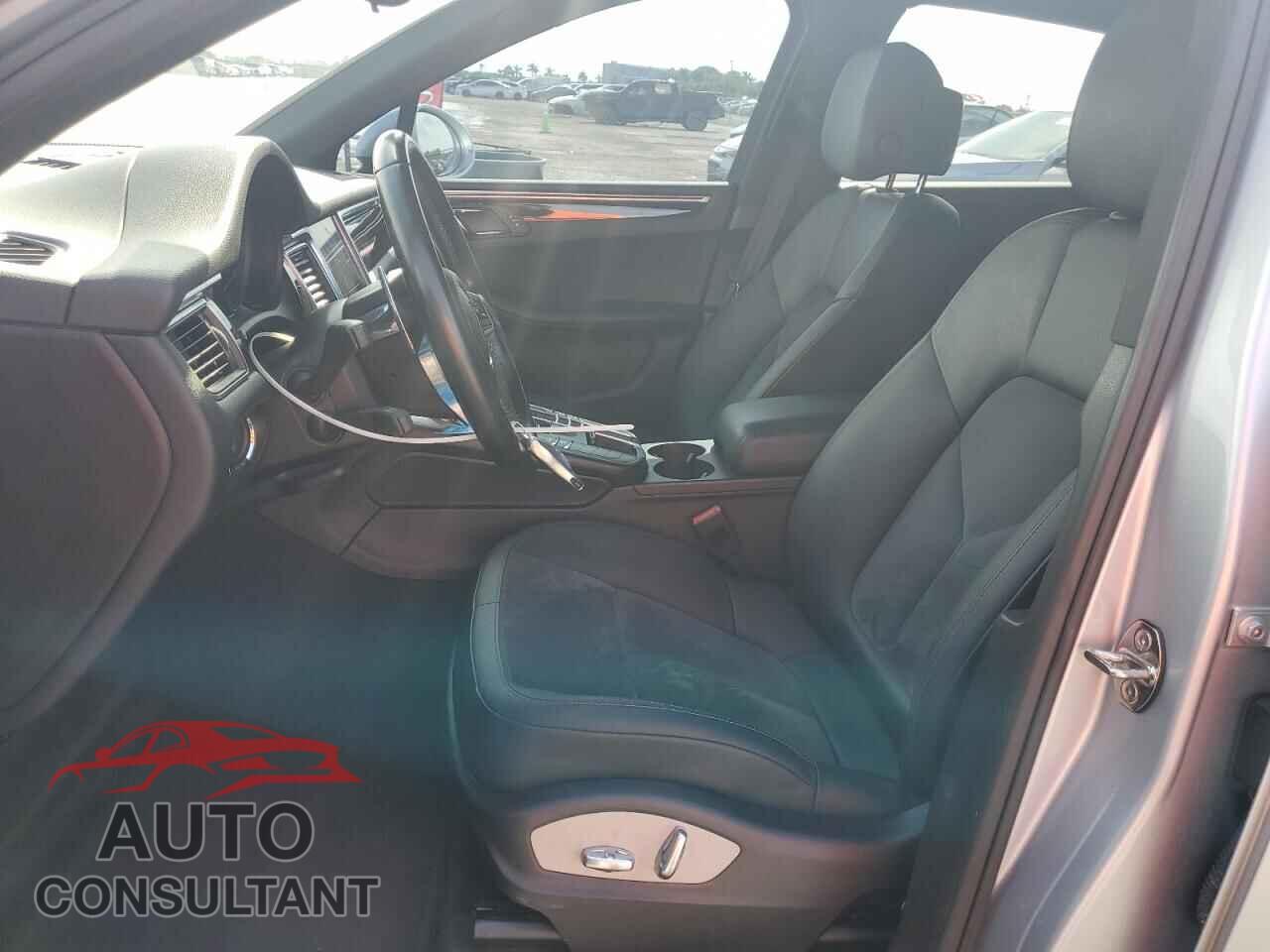 PORSCHE MACAN 2017 - WP1AA2A57HLB05991