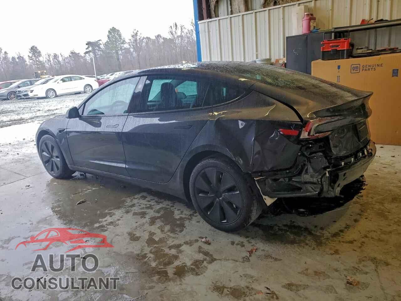 TESLA MODEL 3 2024 - 5YJ3E1EB3RF743555