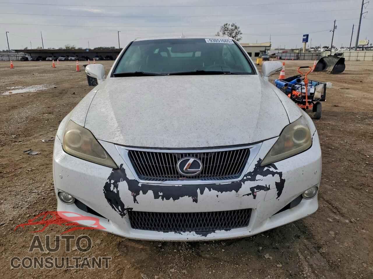 LEXUS IS 2011 - JTHFF2C20B2520822