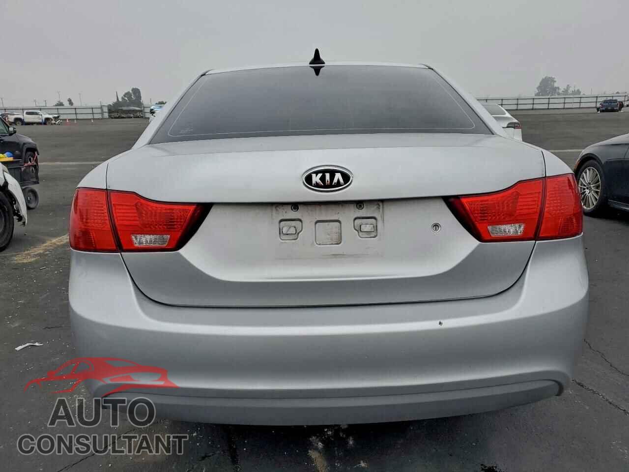 KIA OPTIMA 2010 - KNAGG4A80A5380867