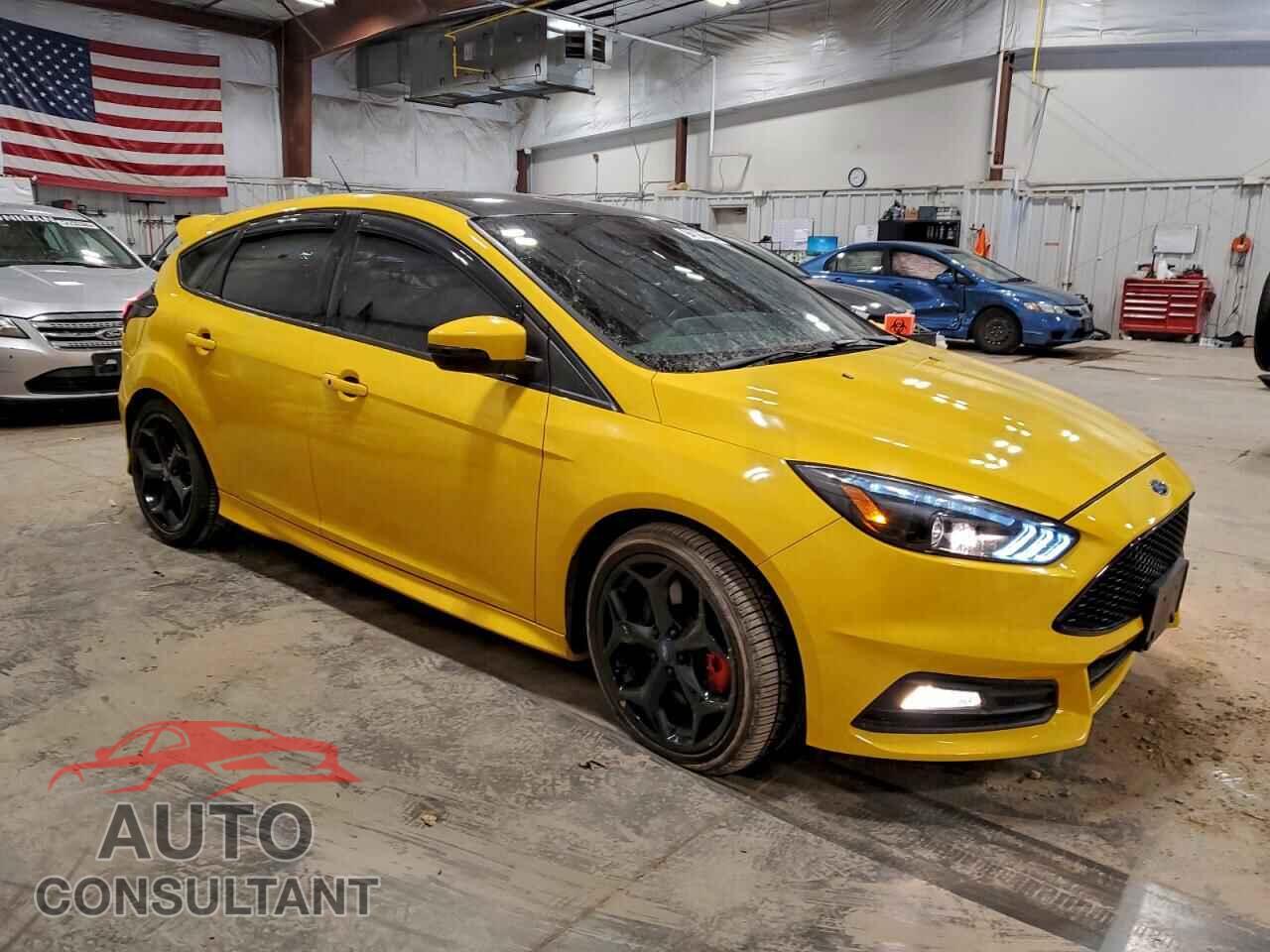 FORD FOCUS 2017 - 1FADP3L90HL222921