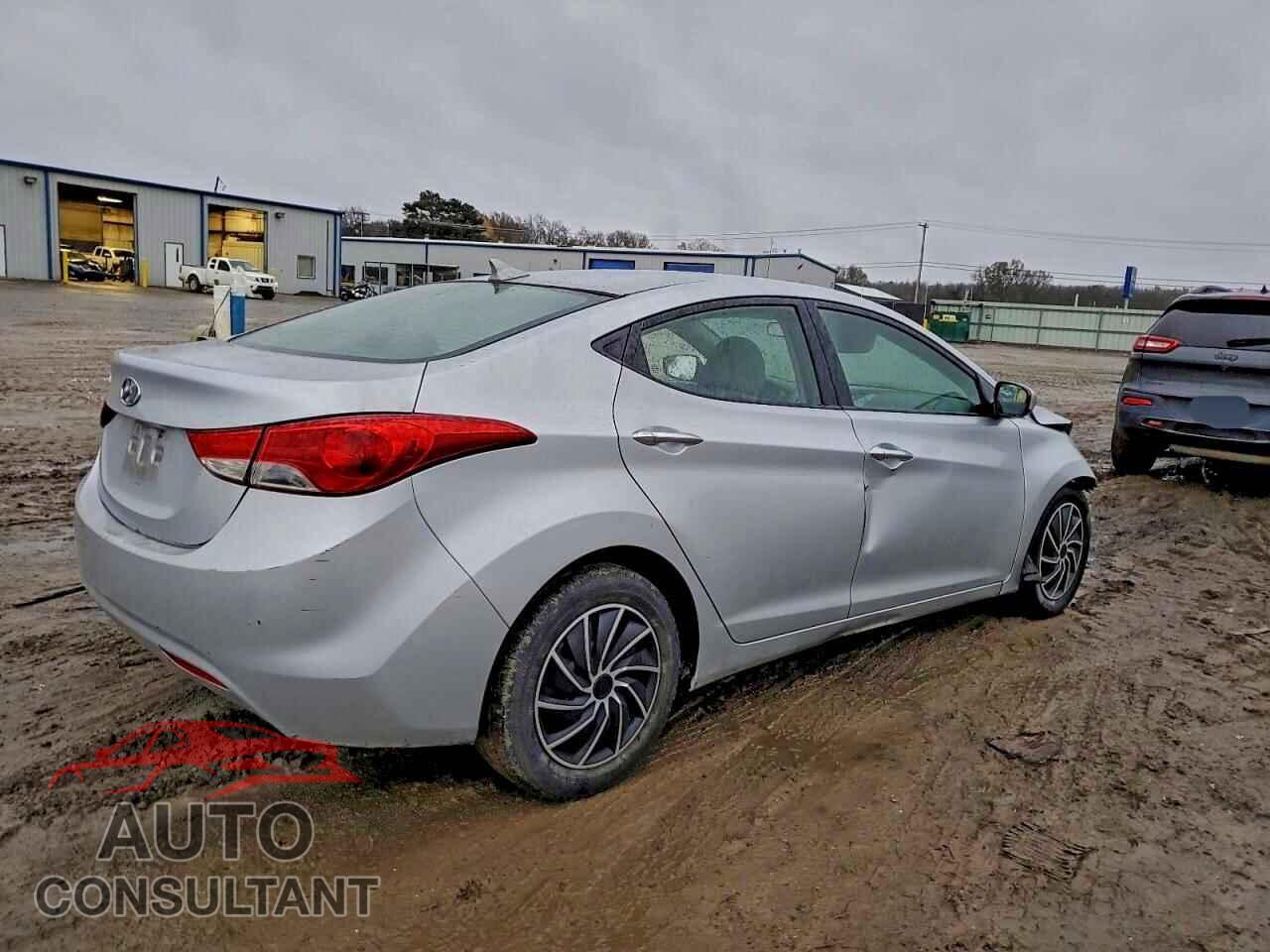 HYUNDAI ELANTRA 2012 - 5NPDH4AE0CH147809