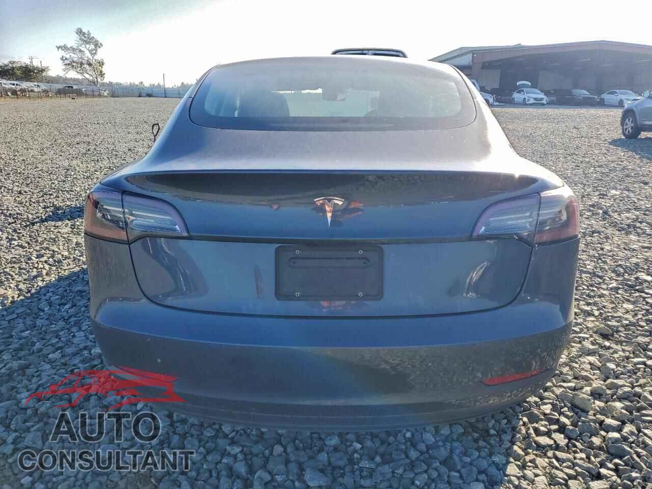 TESLA MODEL 3 2023 - 5YJ3E1EA9PF453051