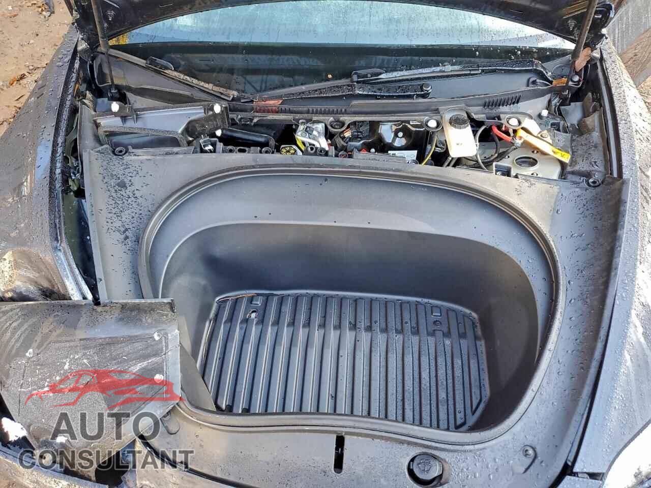 TESLA MODEL 3 2024 - 5YJ3E1EA6RF855371