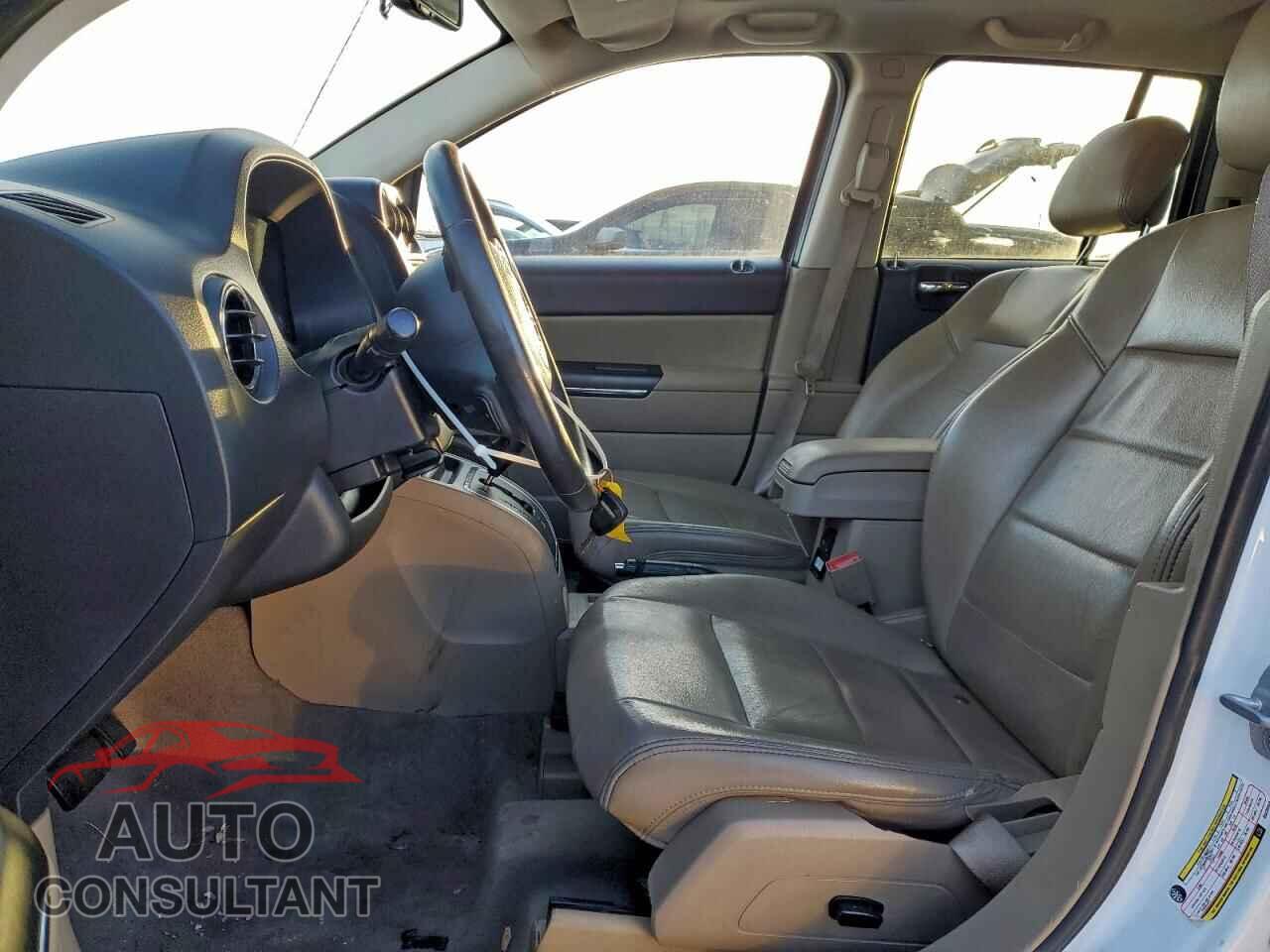 JEEP COMPASS 2011 - 1J4NF5FB2BD235340