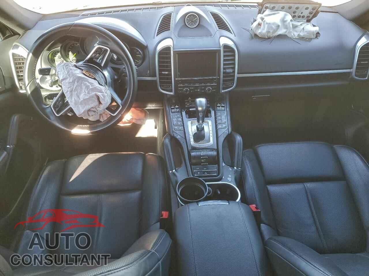 PORSCHE CAYENNE 2016 - WP1AE2A25GLA18227