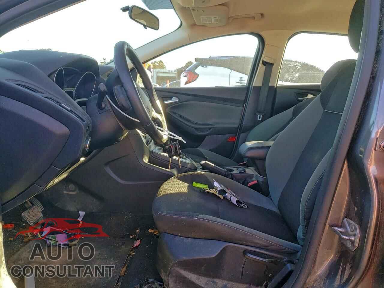 FORD FOCUS 2014 - 1FADP3F2XEL378586