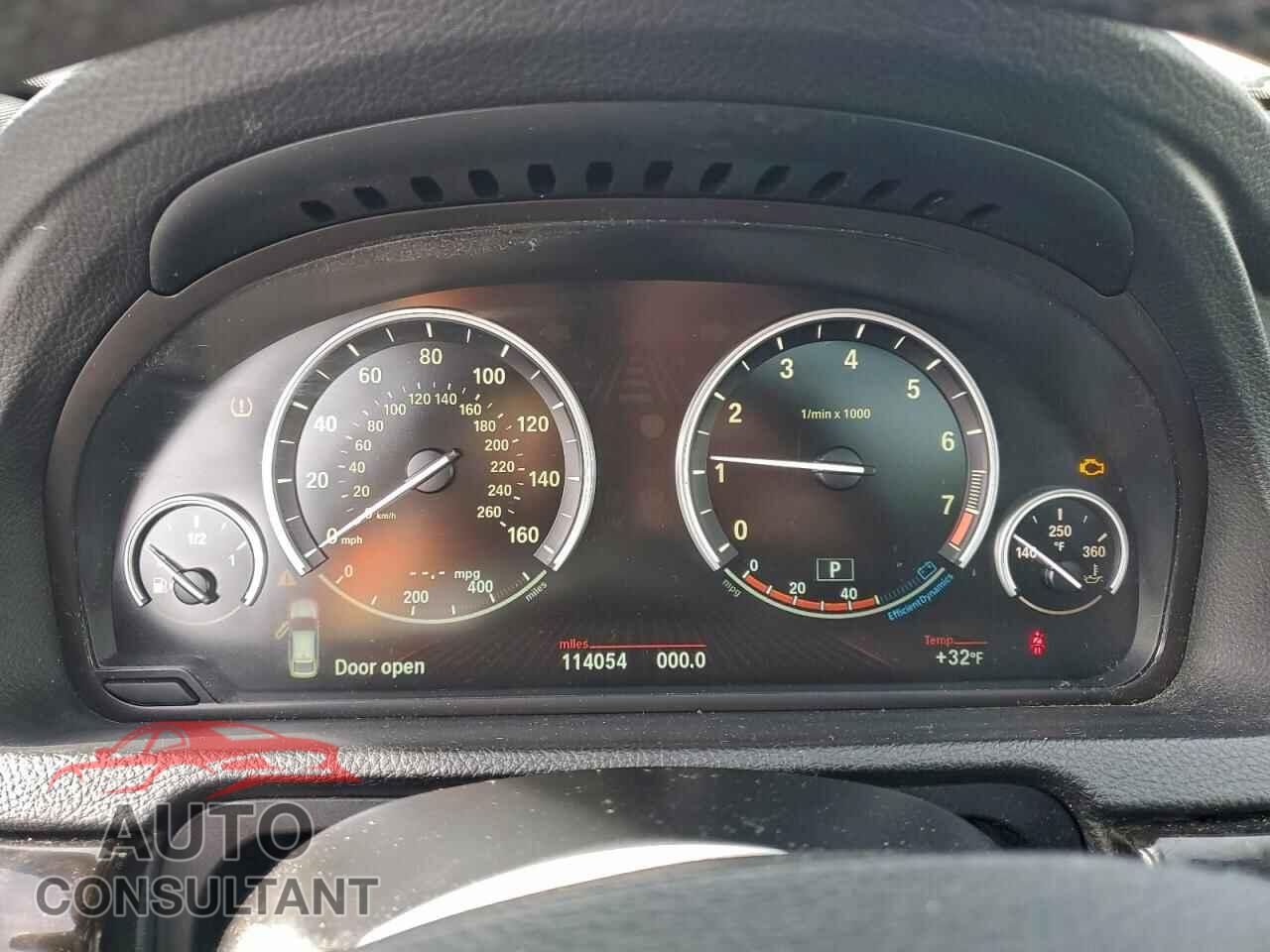 BMW 5 SERIES 2012 - WBASP2C57CC338549