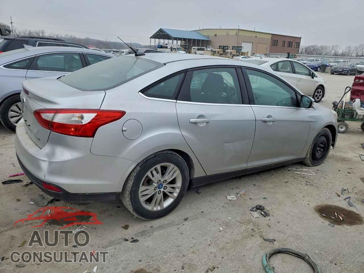 FORD FOCUS 2012 - 1FAHP3H22CL388041