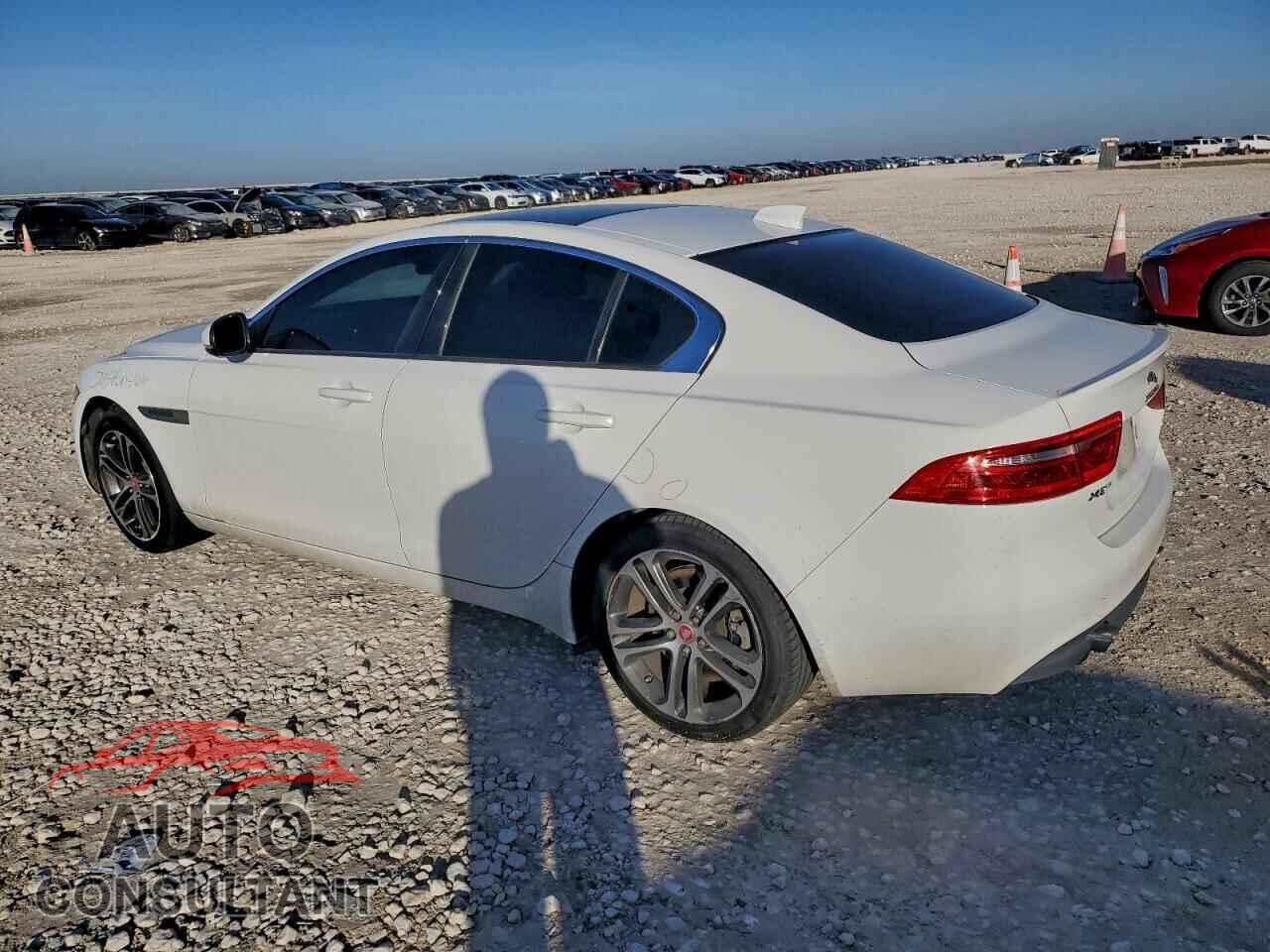 JAGUAR XE 2017 - SAJAJ4BVXHCP10617