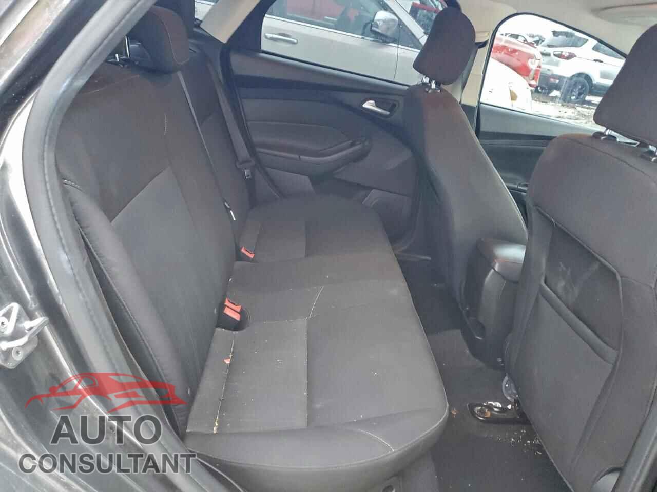 FORD FOCUS 2016 - 1FADP3F28GL350840
