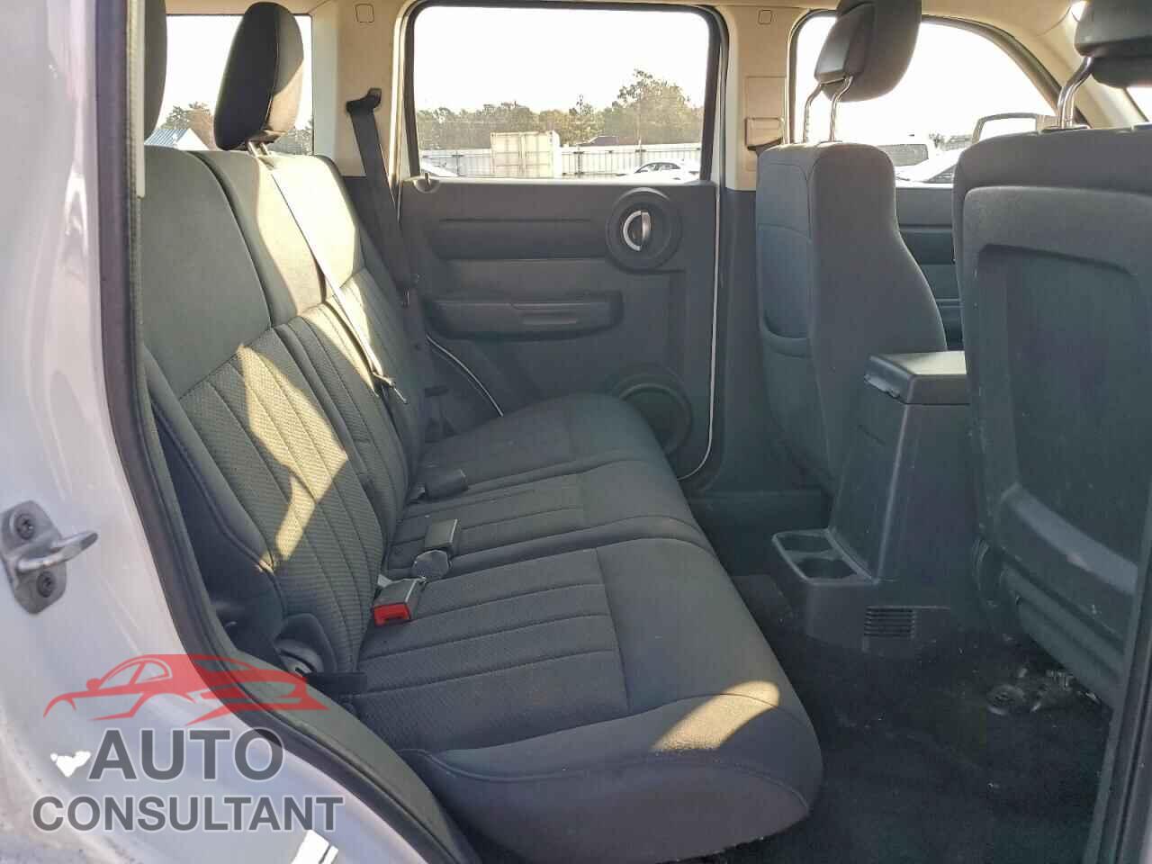 DODGE NITRO 2011 - 1D4PT2GK2BW600420