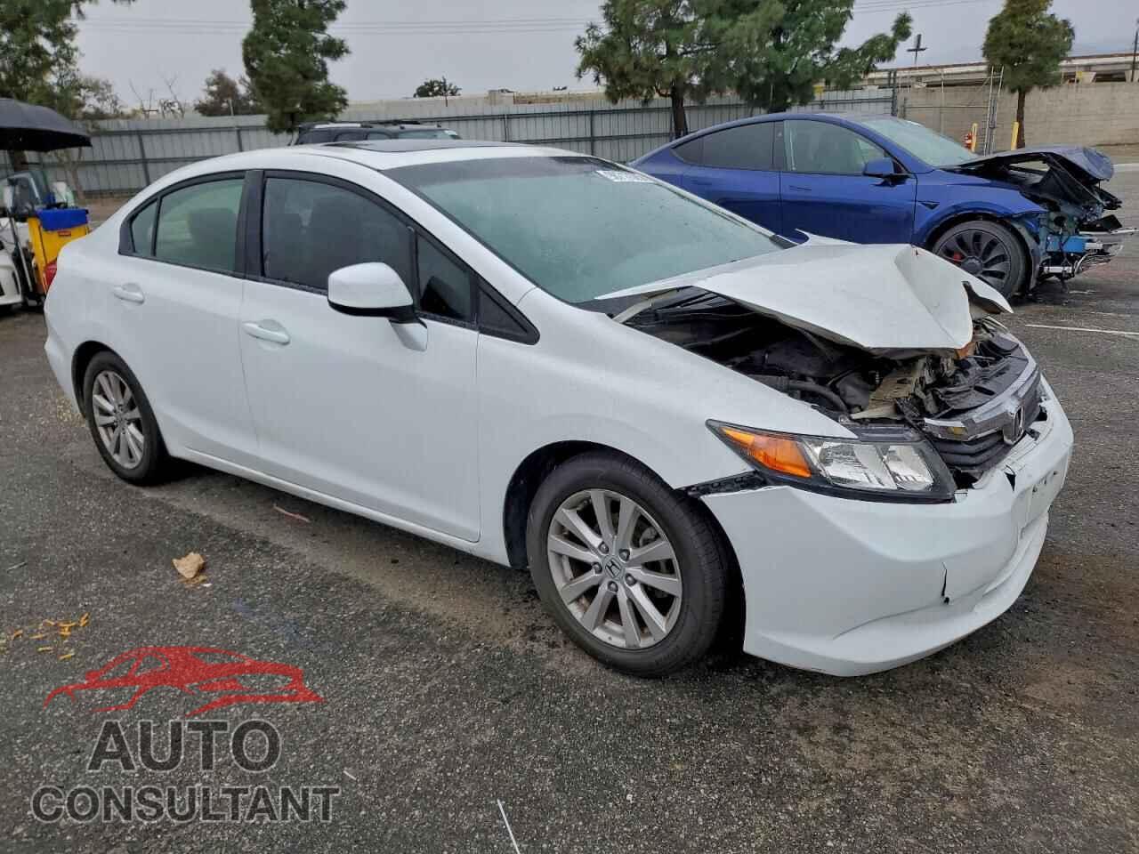HONDA CIVIC 2012 - 2HGFB2F86CH588954