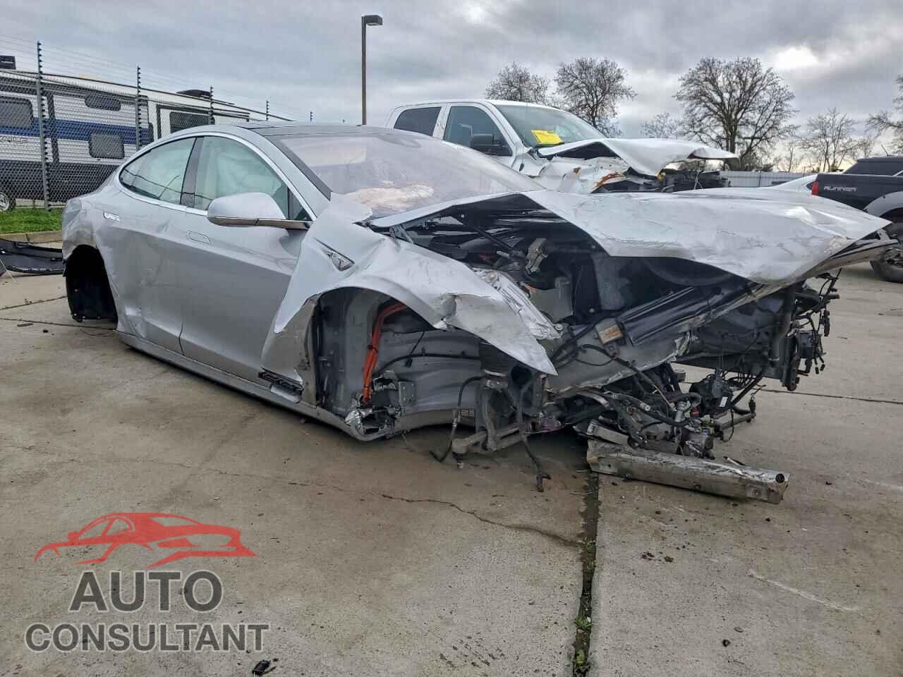 TESLA MODEL S 2016 - 5YJSA1E26GF150714