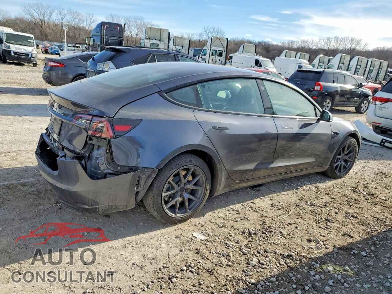 TESLA MODEL 3 2023 - 5YJ3E1EA3PF683698