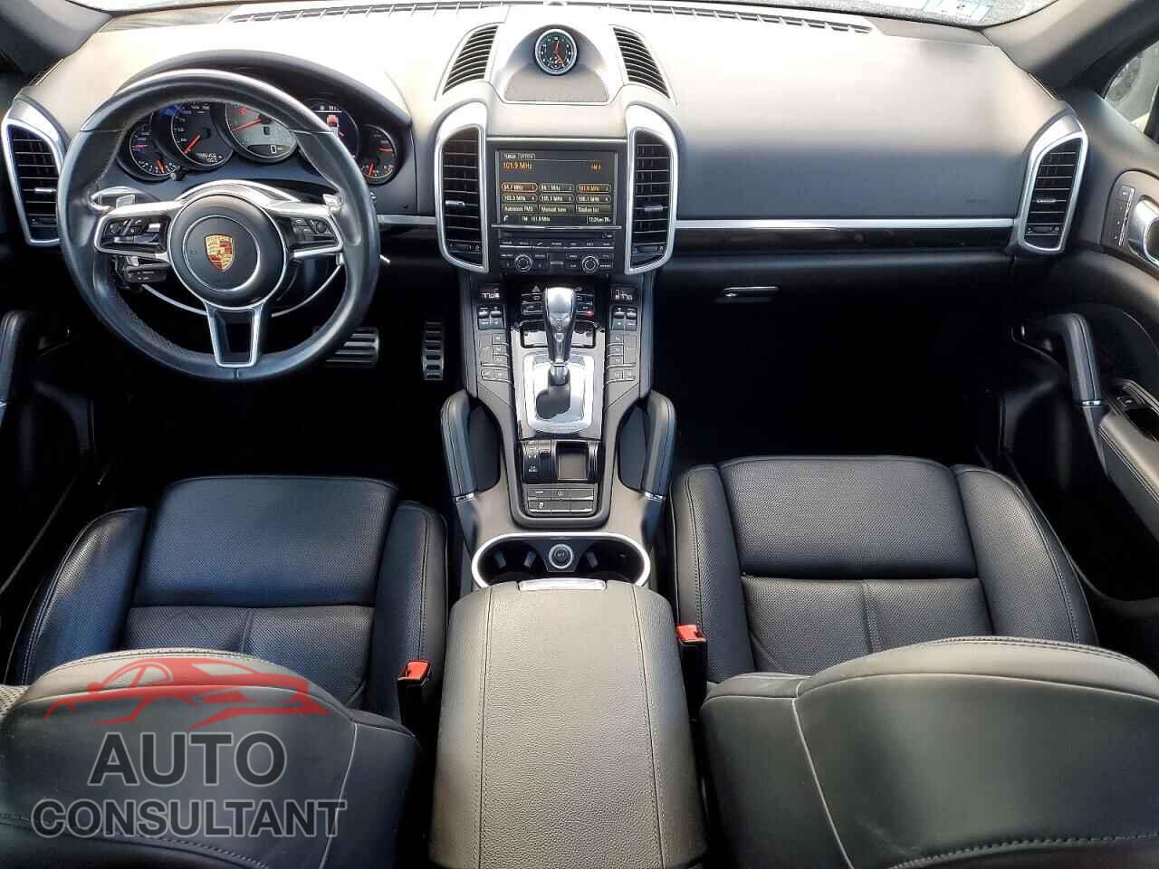 PORSCHE CAYENNE 2015 - WP1AB2A21FLA60627