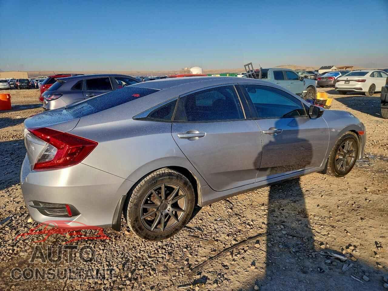 HONDA CIVIC 2018 - 19XFC2F55JE010628