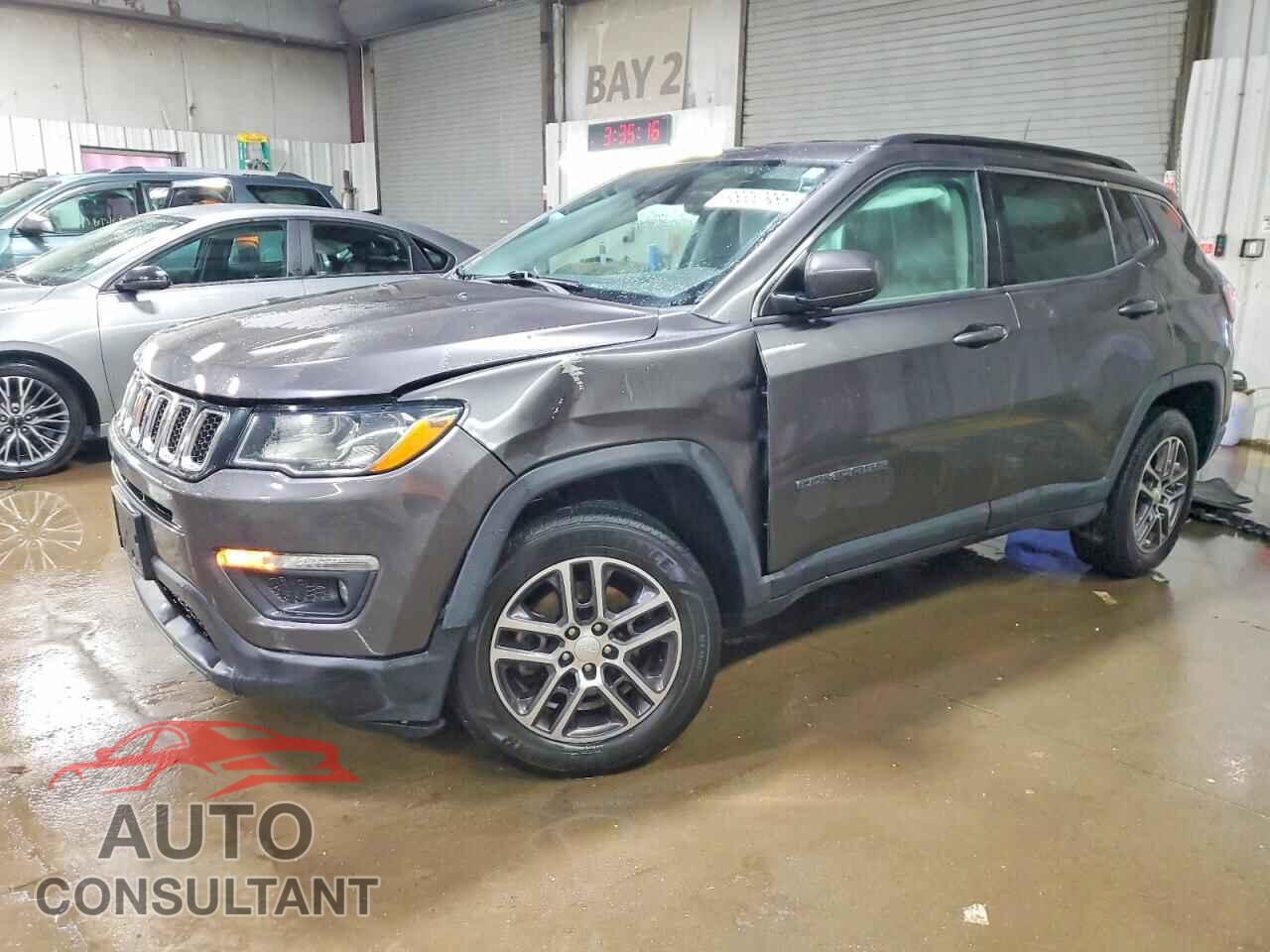 JEEP COMPASS 2017 - 3C4NJDBB5HT660445