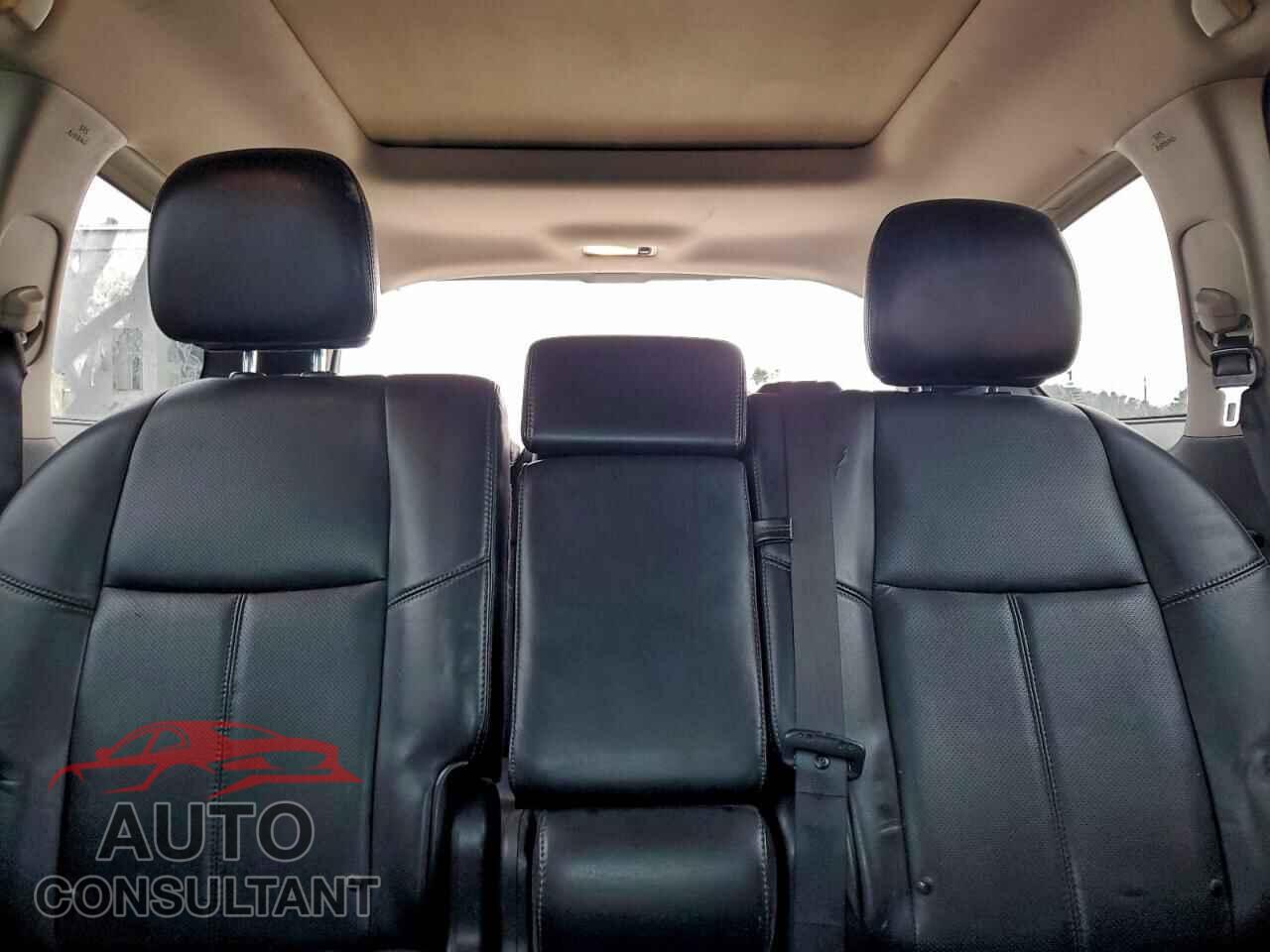 NISSAN PATHFINDER 2013 - 5N1AR2MN8DC633857
