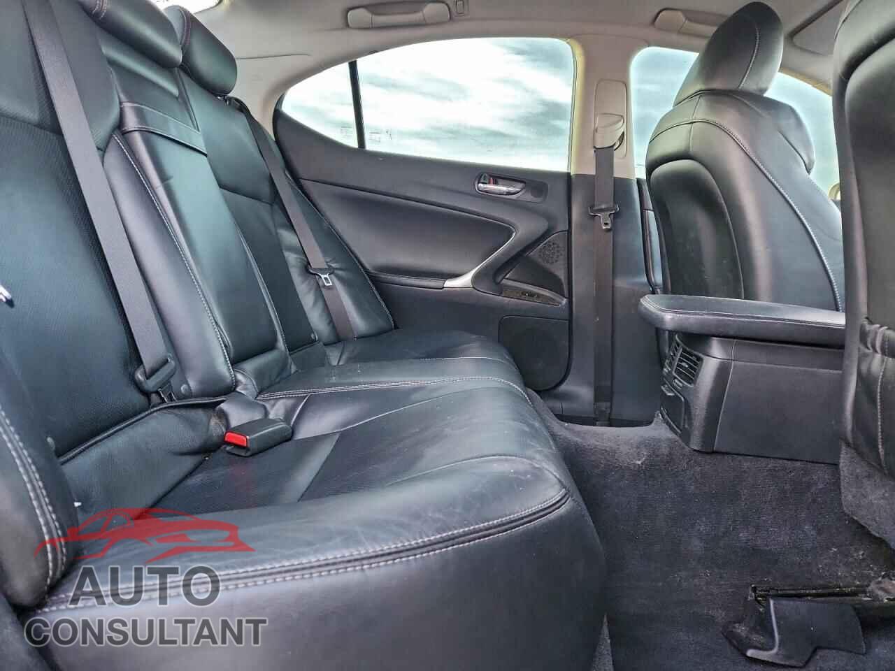 LEXUS IS 2010 - JTHCF5C2XA5037209