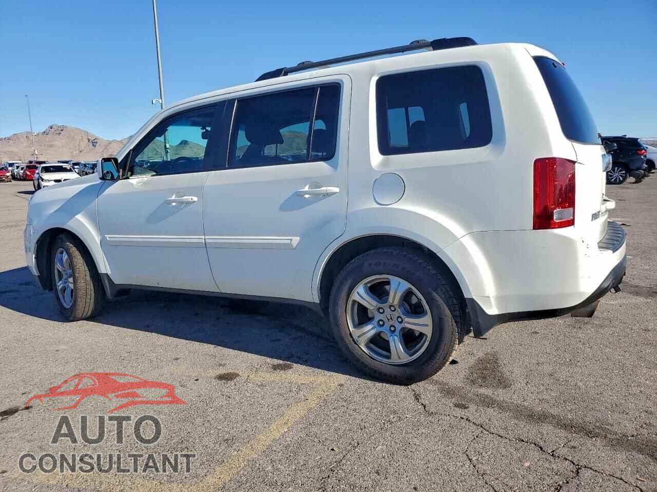 HONDA PILOT 2015 - 5FNYF4H74FB018442
