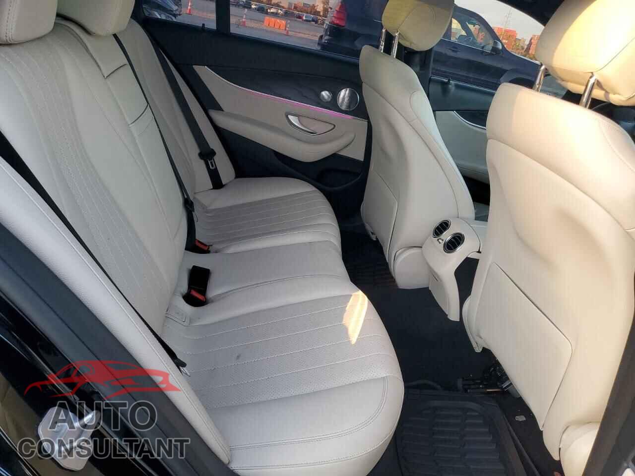 MERCEDES-BENZ E-CLASS 2017 - WDDZF4KBXHA240177