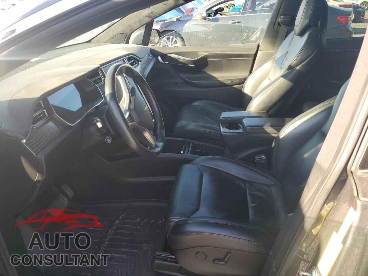 TESLA MODEL X 2017 - 5YJXCBE2XHF056830