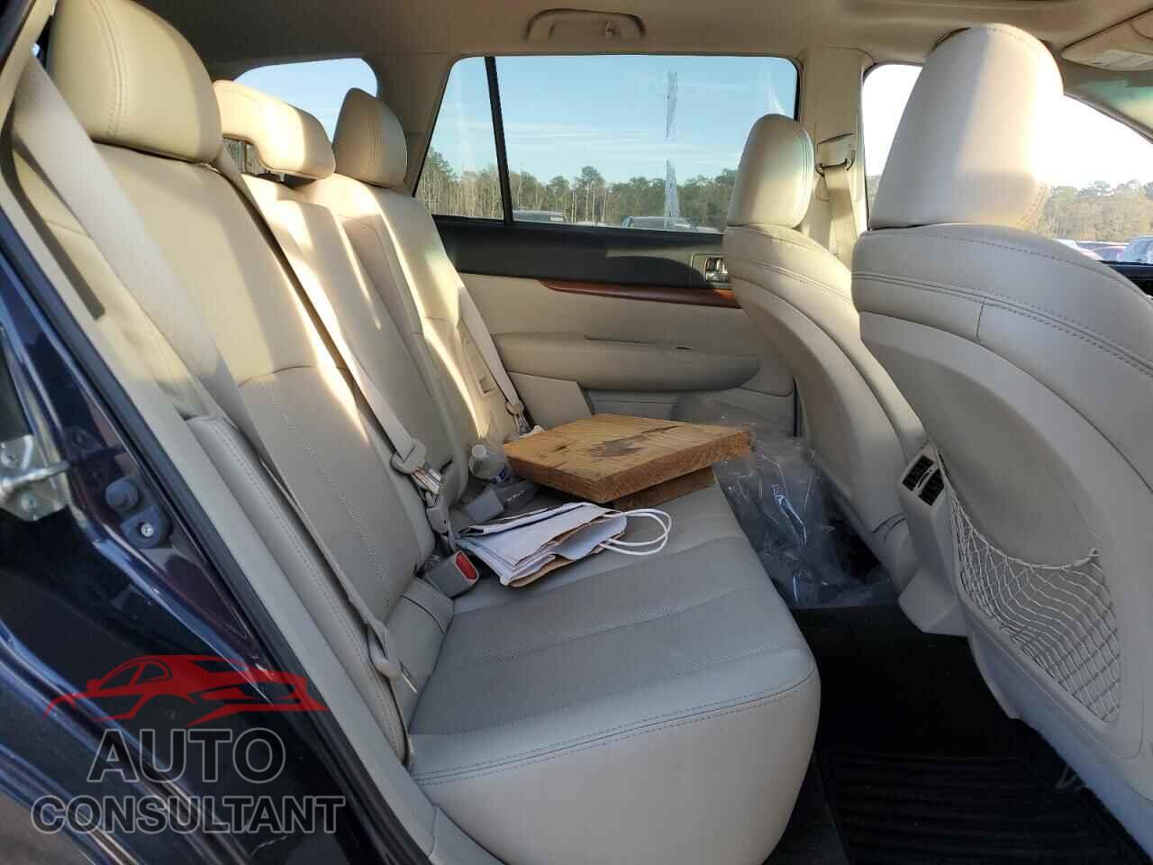 SUBARU OUTBACK 2013 - 4S4BRBKC2D3265052