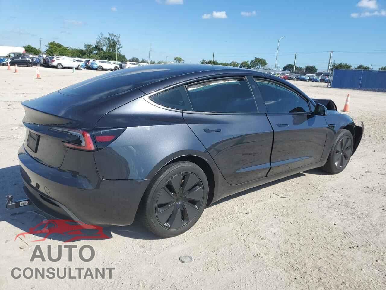 TESLA MODEL 3 2024 - 5YJ3E1EA3RF755857