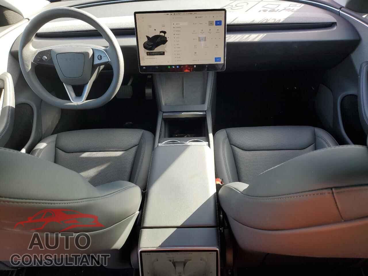 TESLA MODEL 3 2025 - 5YJ3E1EAXSF002493