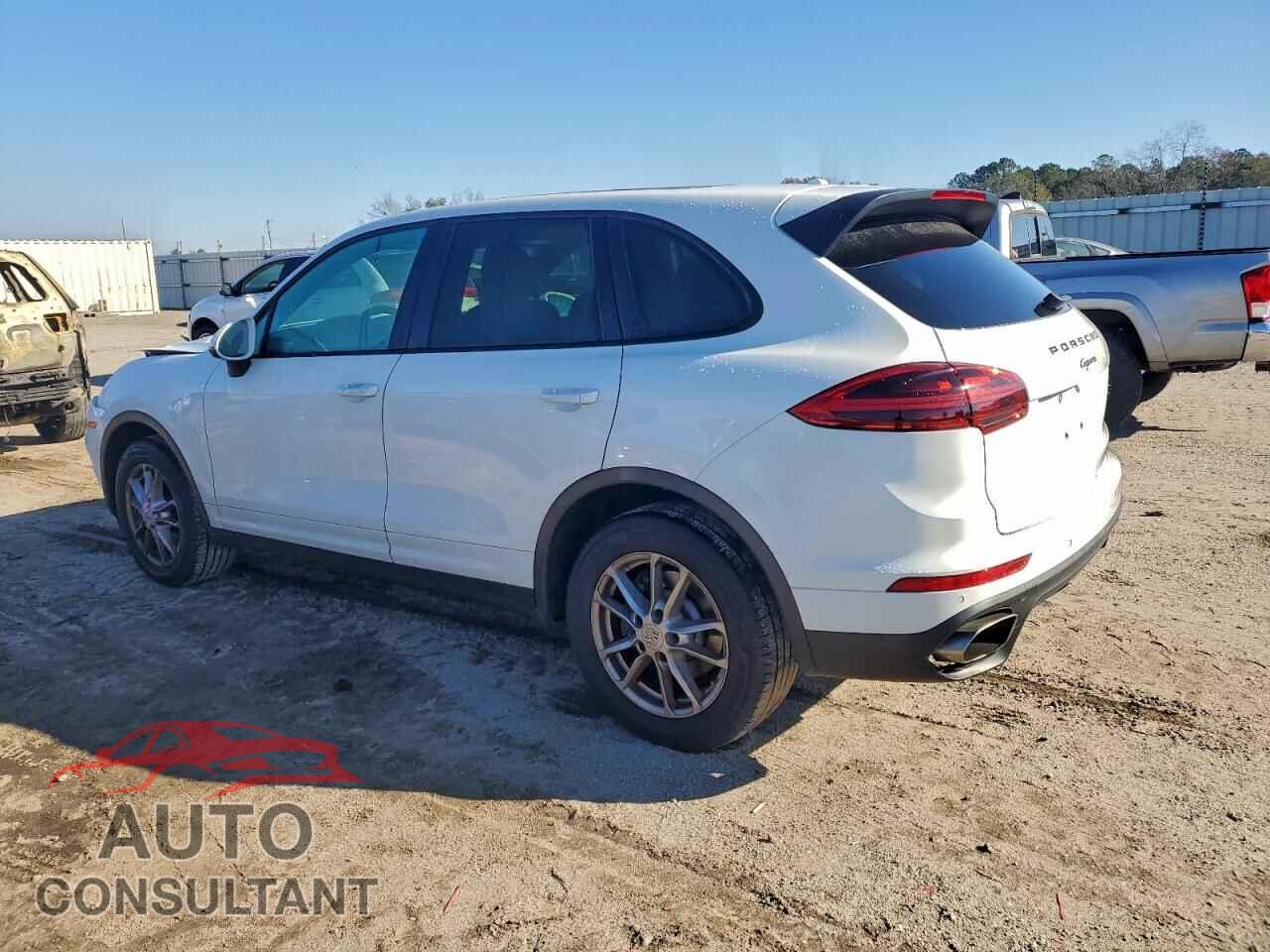 PORSCHE CAYENNE 2016 - WP1AA2A23GLA10977