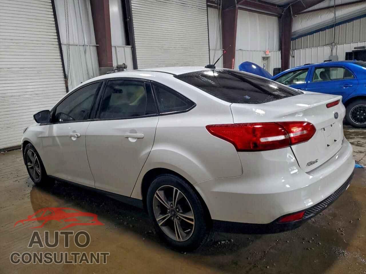 FORD FOCUS 2017 - 1FADP3FE8HL275939