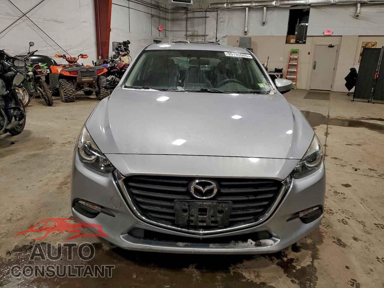 MAZDA 3 2017 - 3MZBN1K77HM104033